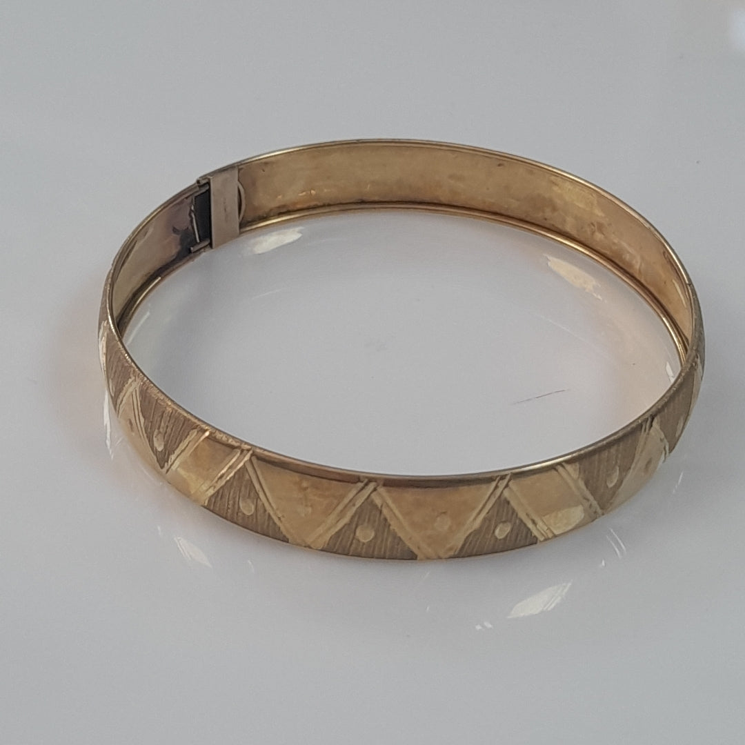 PULSERA RIGIDA ORO 10 K 7.5 GRMS (SEMINUEVO)