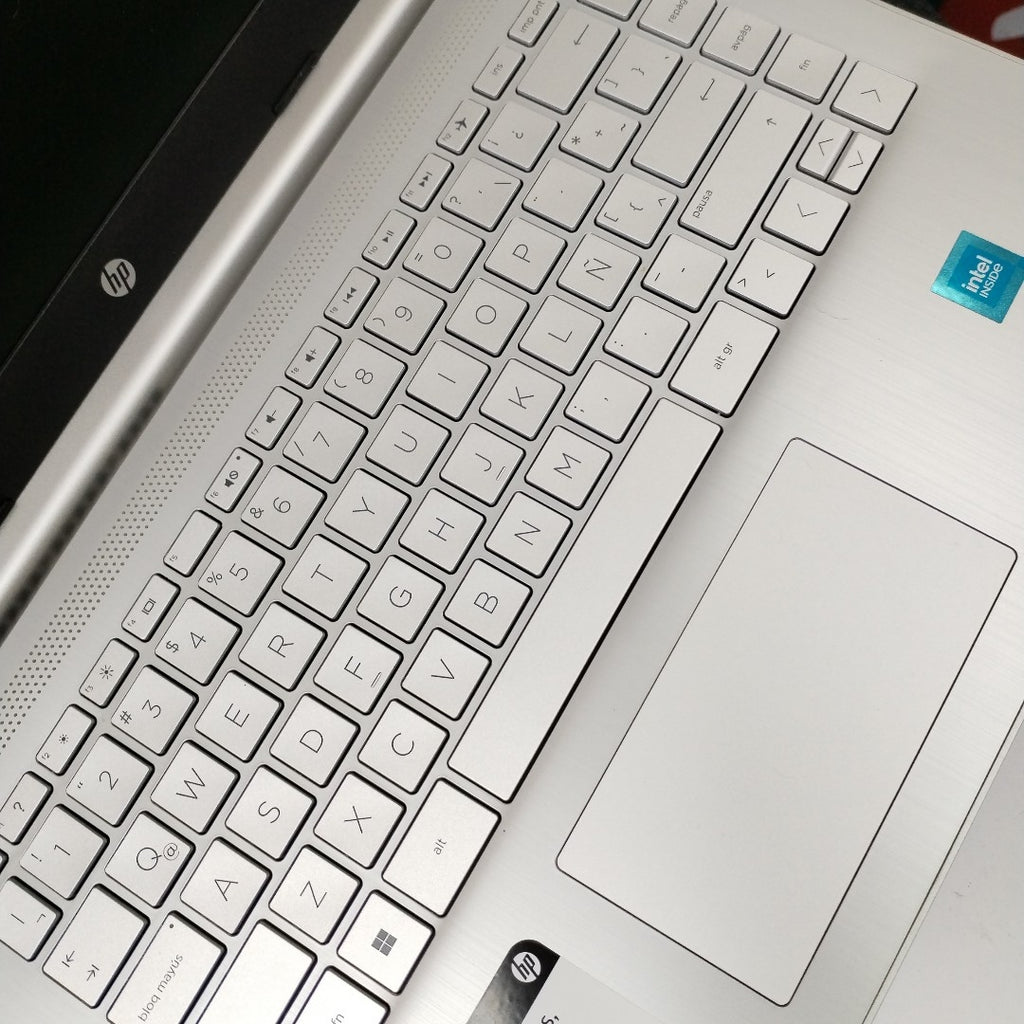 LAPTOP HP 14-DQ0532LA (2024) 128 GB SSD 4 GB RAM (SEMINUEVO)