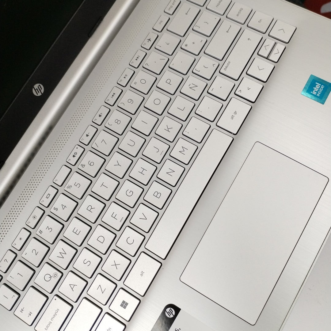 LAPTOP HP 14-DQ0532LA (2024) 128 GB SSD 4 GB RAM (SEMINUEVO)
