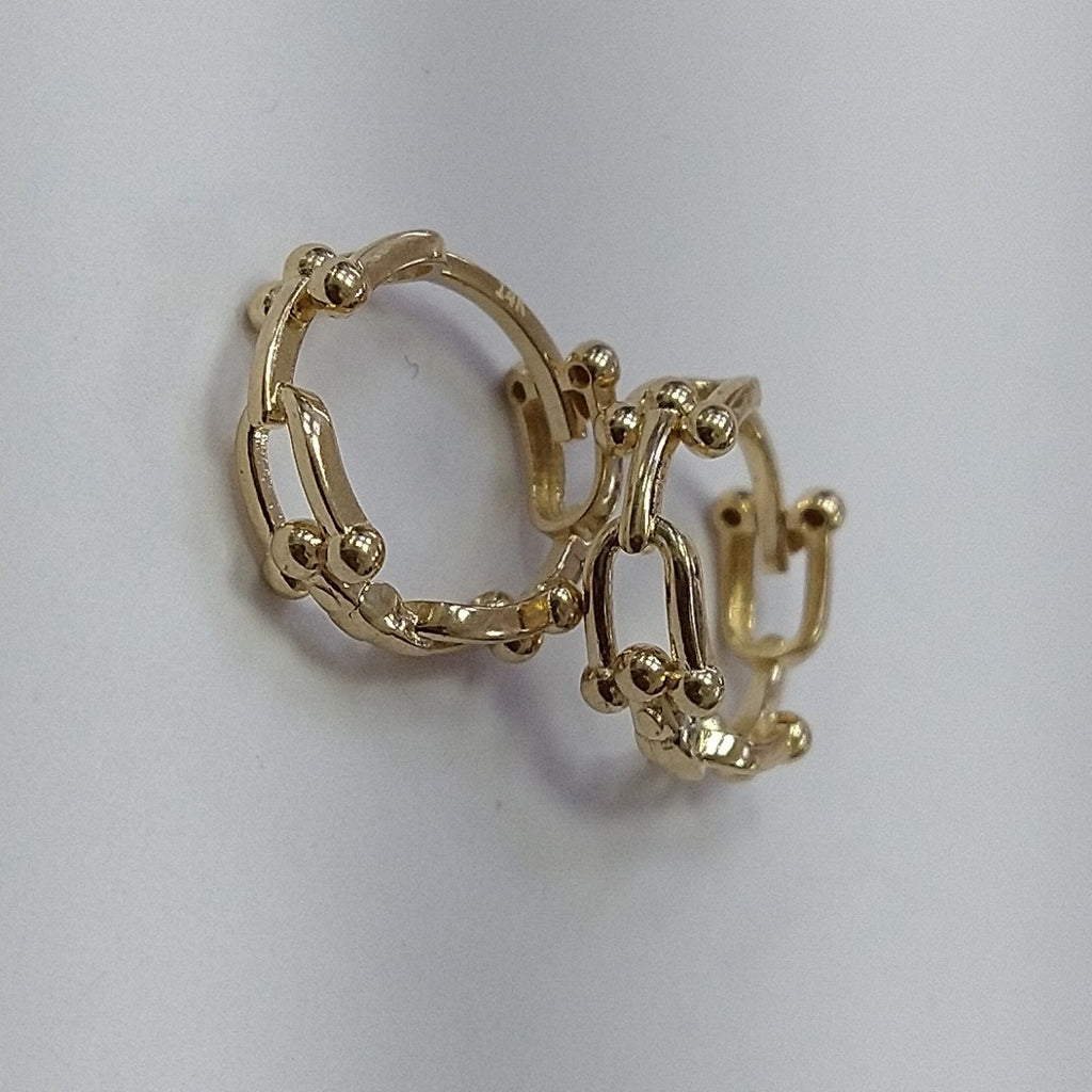 HUGGIES ORO 14K 2.4 (NUEVO)