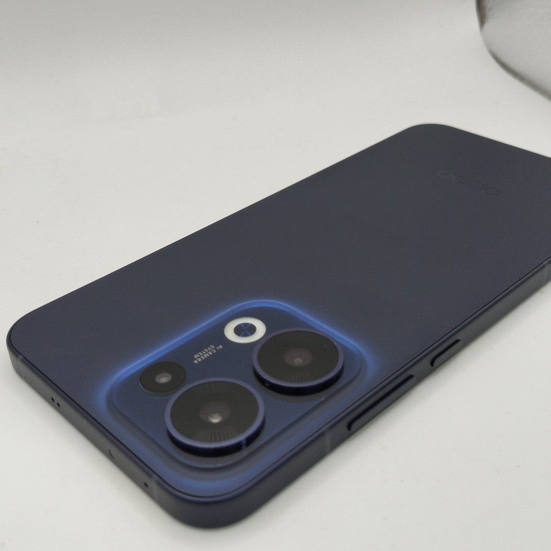 CELULAR OPPO RENO13 5G CPH2689 (2024) 512 GB 12 GB RAM (SEMINUEVO)