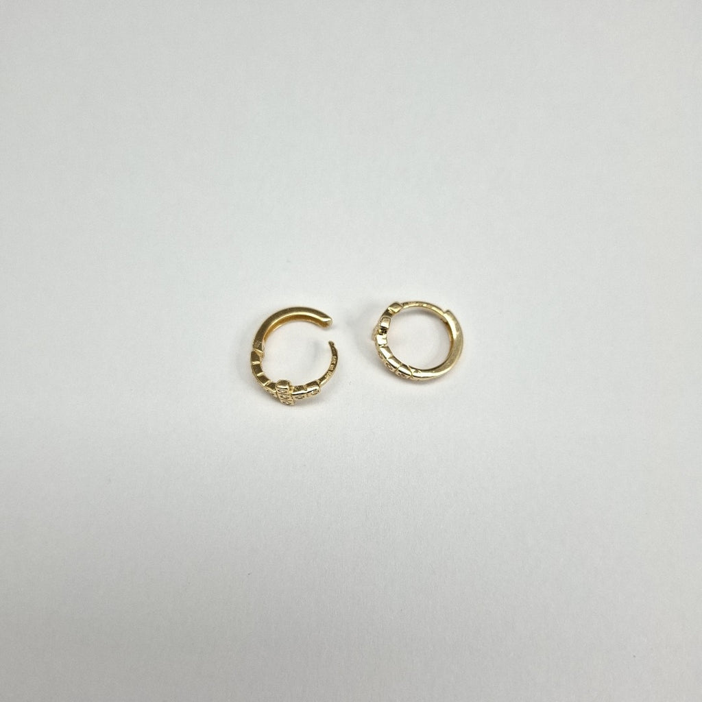 HUGGIES ORO 14K 1.5 (NUEVO)