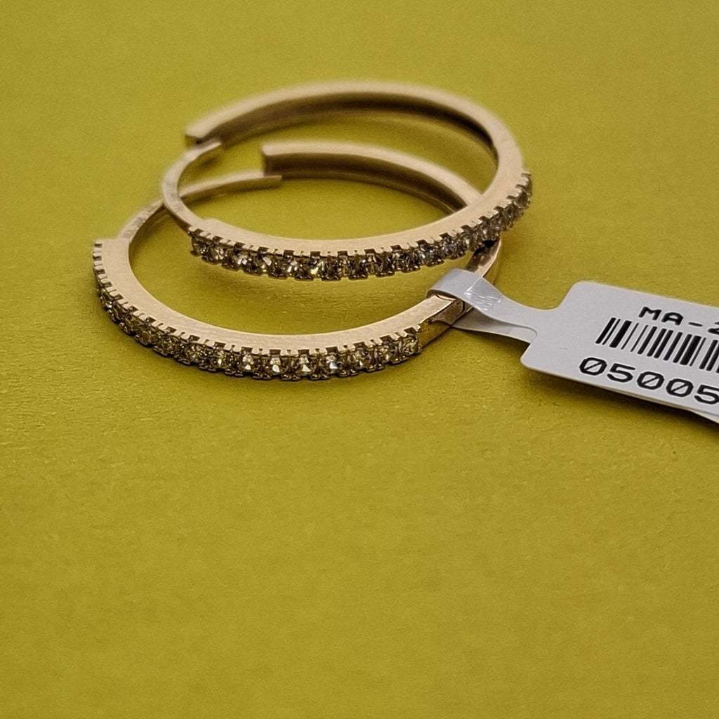 HUGGIES ORO 14K 2.4 (NUEVO)
