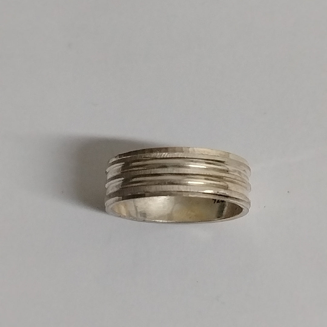 ANILLITO PLATA 2.3 GRMS (SEMINUEVO)