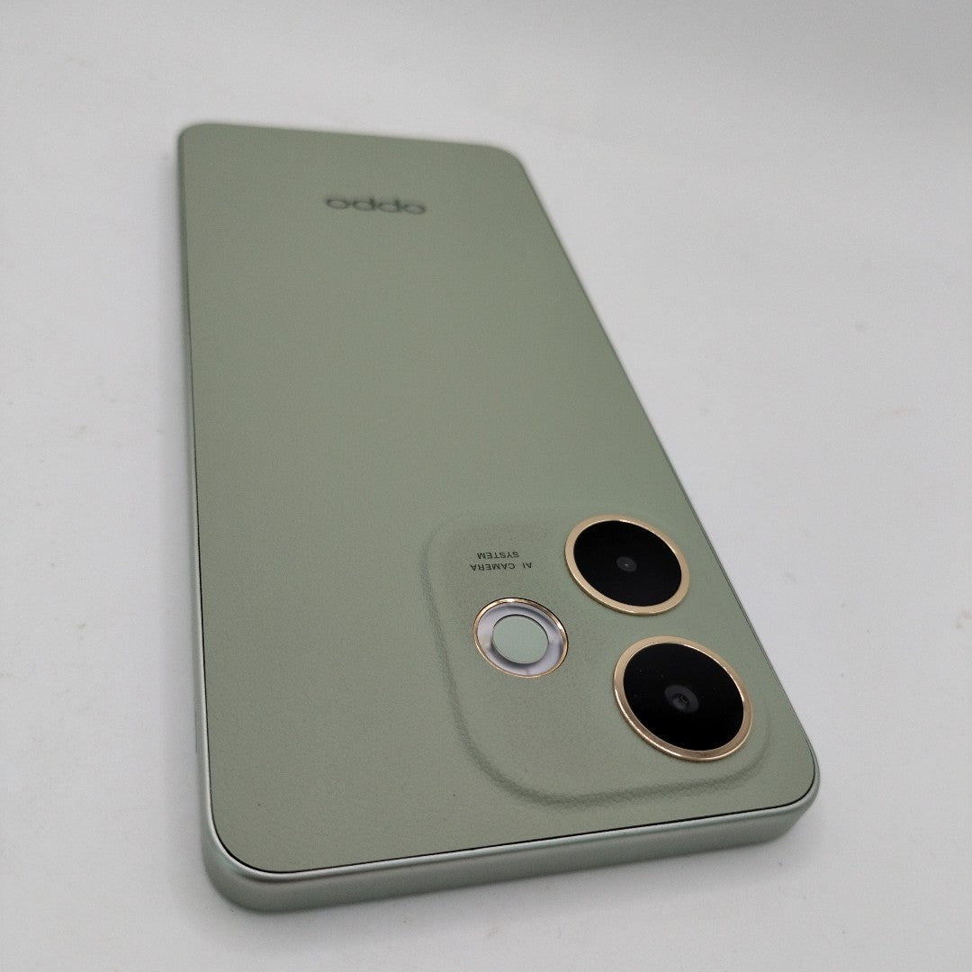 CELULAR OPPO A5 PRO CPH2711 (2025) 256 GB 8 GB RAM (SEMINUEVO)