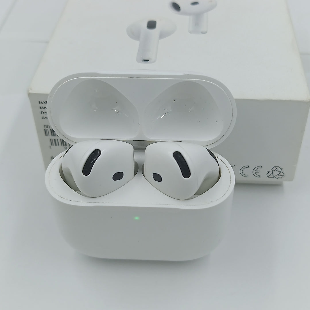 AUDIFONOS APPLE AIRPODS 4 (ANC) A3050/A3053 INALAMBRICO IN EAR (SEMINUEVO)