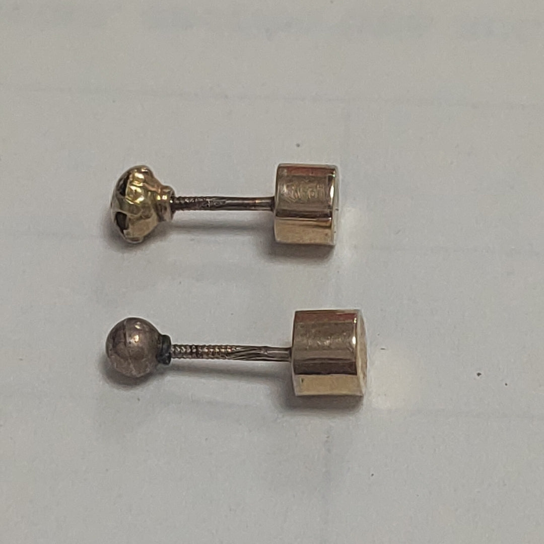BROQUELES PAR ORO 14 K 0,60 GRMS (SEMINUEVO)