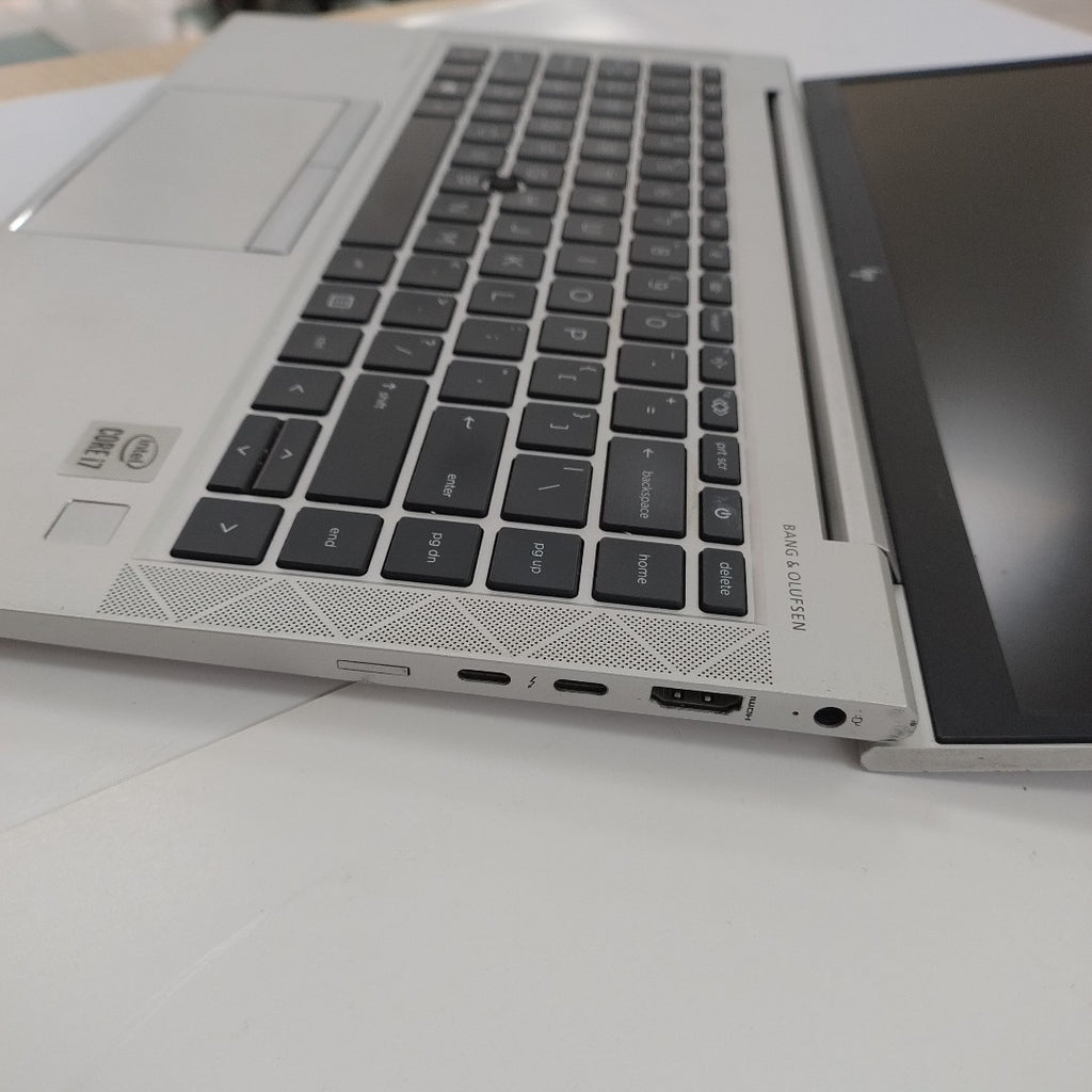 LAPTOP HP ELITEBOOK 840 G7 (2022) 256 GB SSD 8 GB RAM (SEMINUEVO)