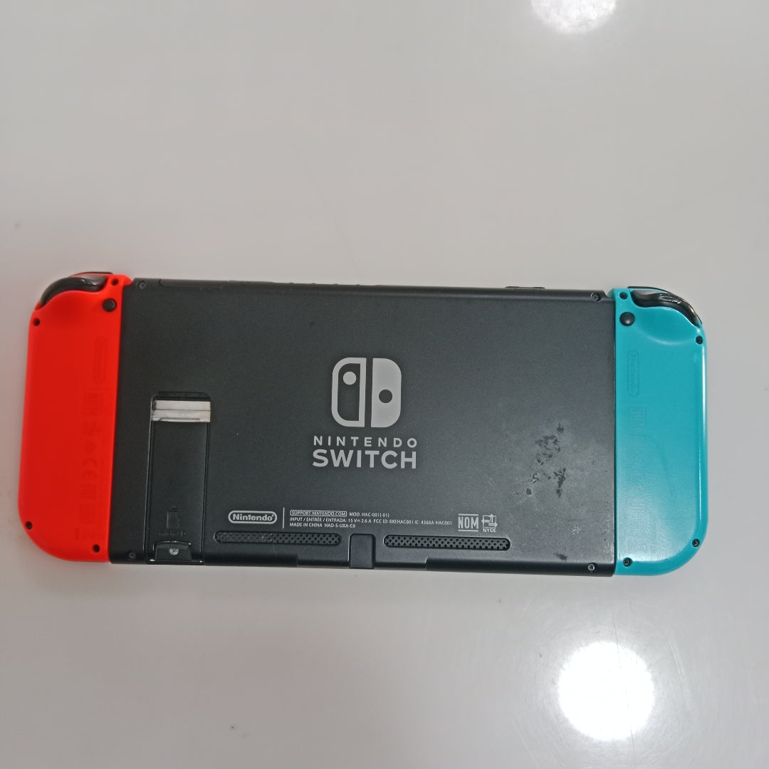 CONSOLA DE VIDEOJUEGO NINTENDO SWITCH 32 GB (SEMINUEVO)