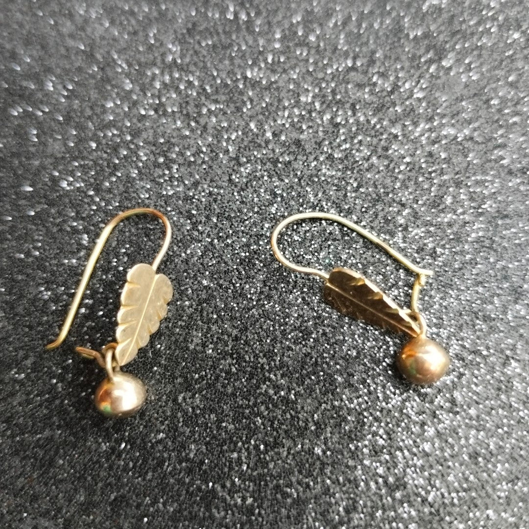 ARETES PAR ORO 10 K 1.4 GRMS (SEMINUEVO)