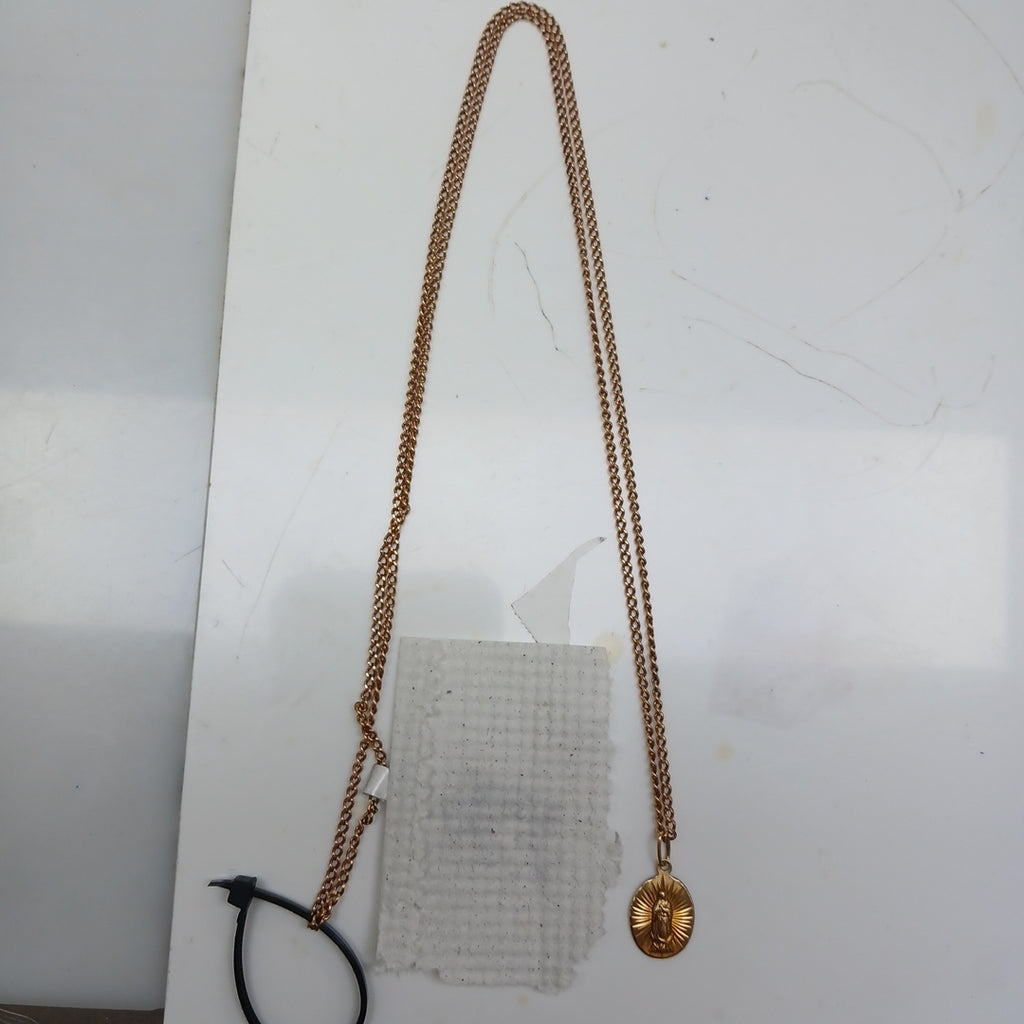 CADENA,MEDALLA RELIGIOSA ORO 8 K 5,80 GRMS (SEMINUEVO)