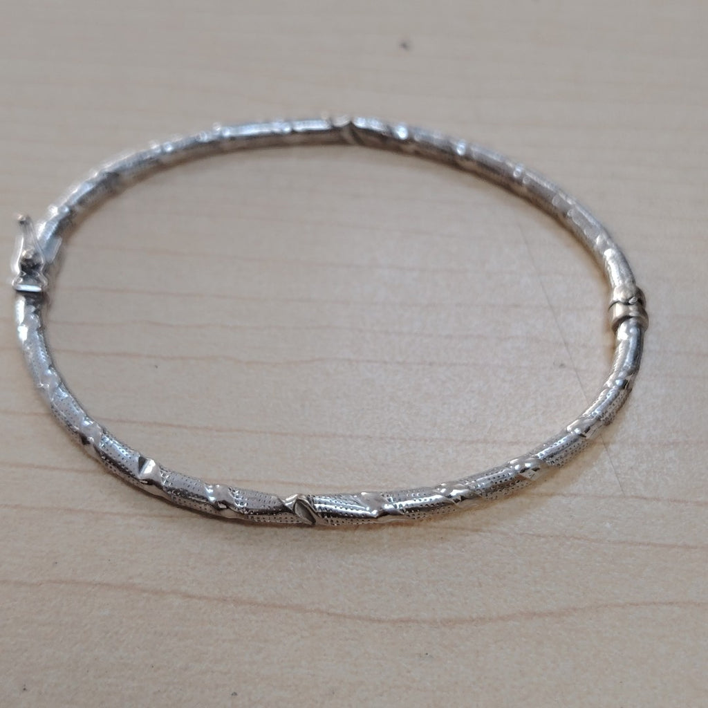 PULSERA RIGIDA ORO BLANCO 10 K 3.3 GRMS (SEMINUEVO)