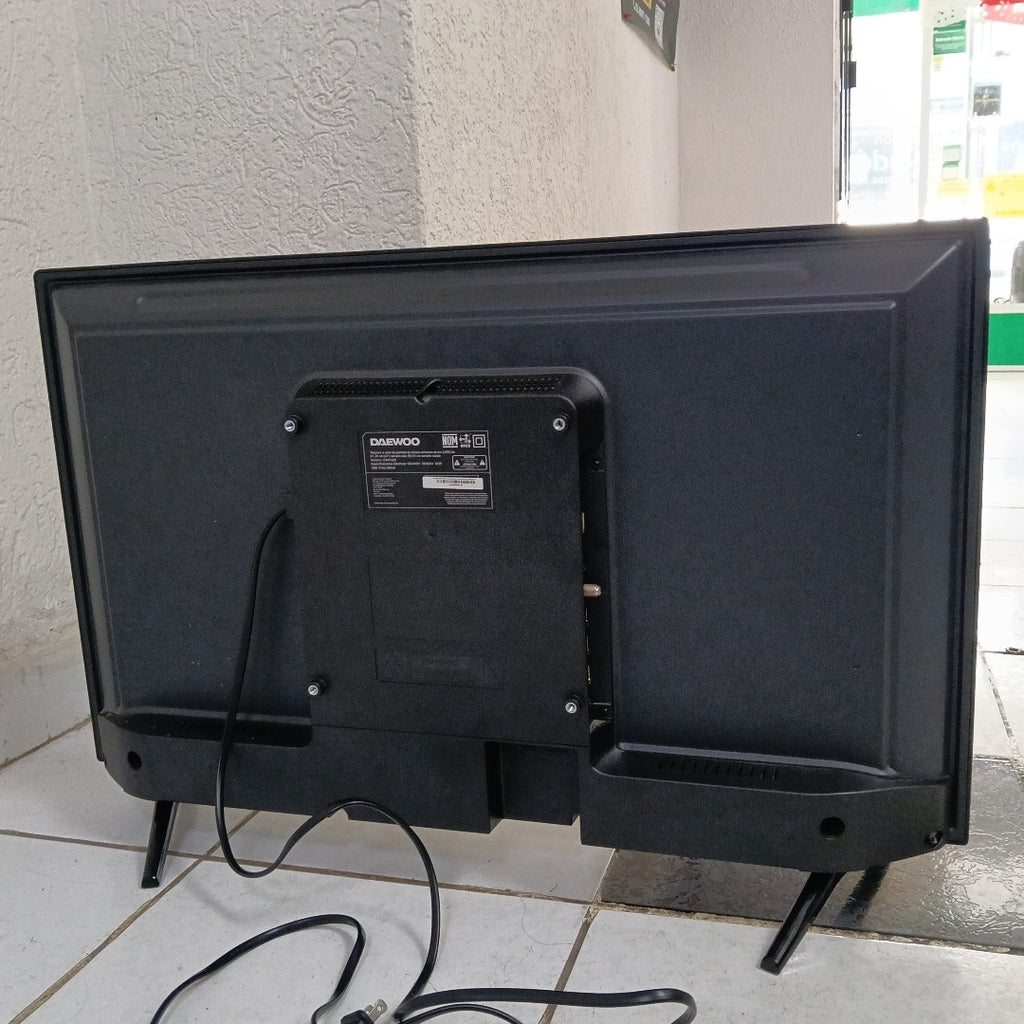 PANTALLA DAEWOO DAW32R 32" LED HD (SEMINUEVO)