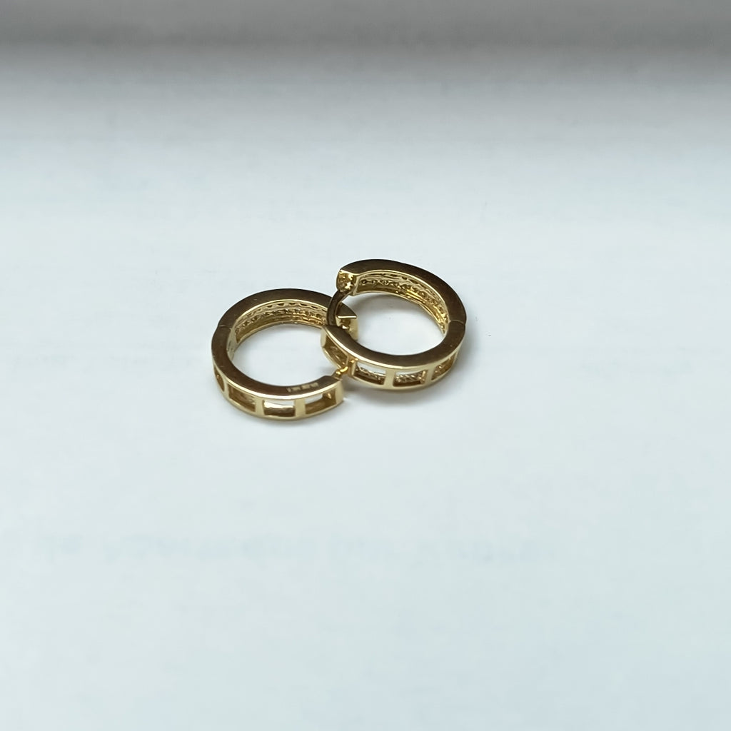 HUGGIES ORO 14K 1.9 (NUEVO)