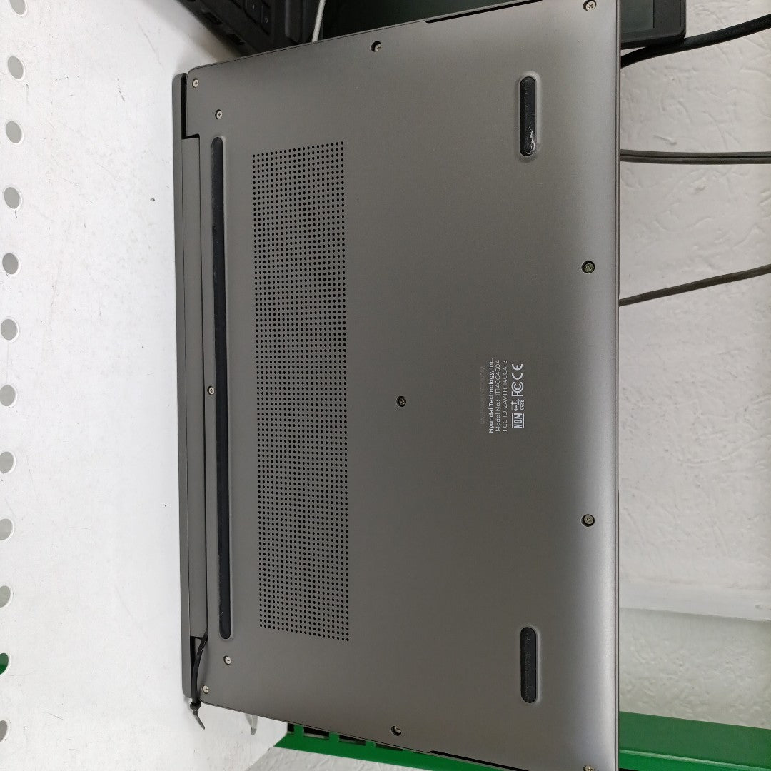 LAPTOP HYUNDAI HYBOOK HT14CC4S04 128 GB SSD 4 GB RAM (SEMINUEVO)
