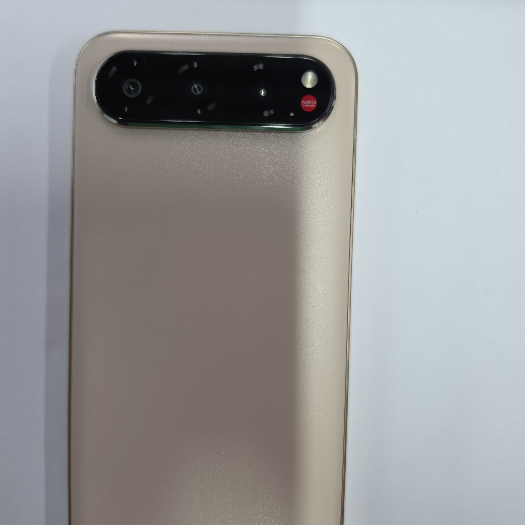 CELULAR NUBIA AIR Z2468N (2025) 256 GB 8 GB RAM (SEMINUEVO)