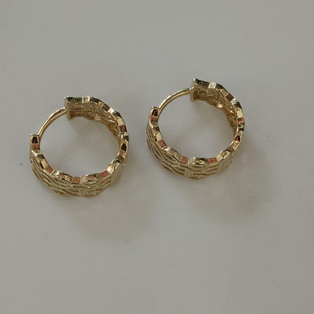 HUGGIES ORO 14K 1.9 (NUEVO)