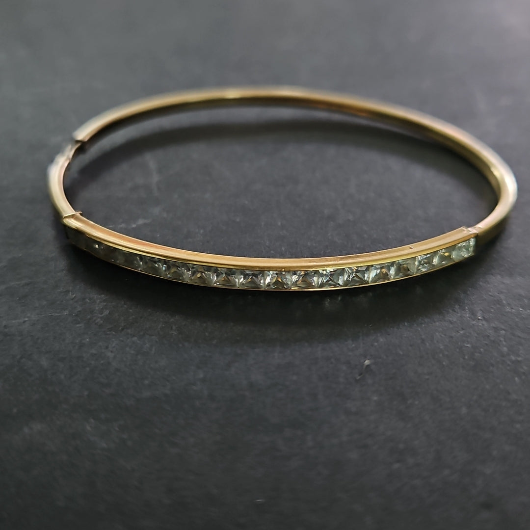 PULSERA RIGIDA ORO 10 K 3.9 GRMS (SEMINUEVO)