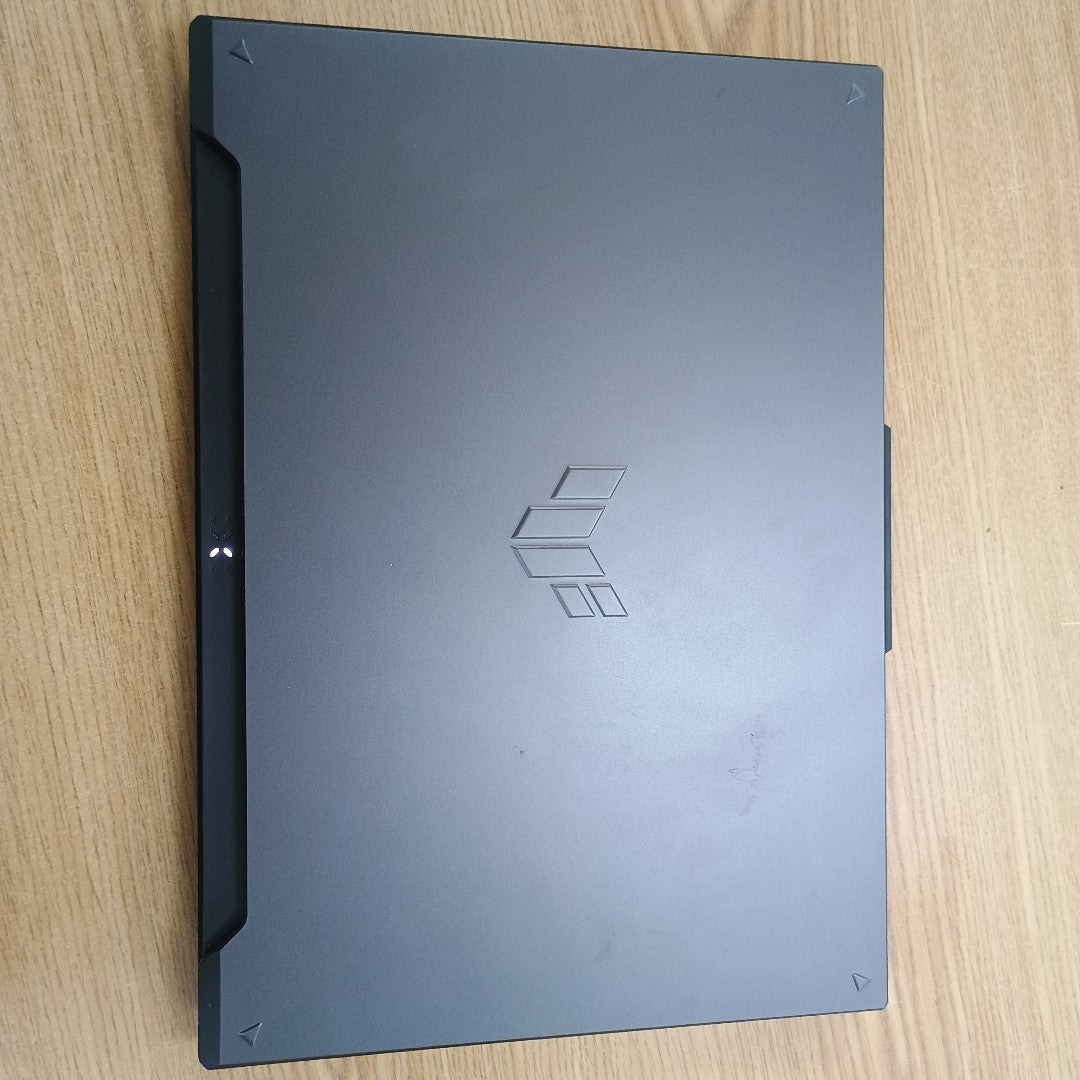 LAPTOP ASUS TUF GAMING A16 FA607NU-RL057W (2025) 1 TB SSD 16 GB RAM (SEMINUEVO)