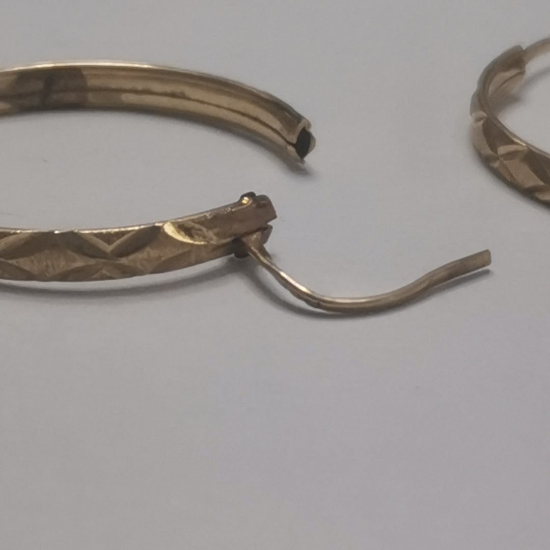 ARRACADAS PAR ORO 14 K 2.4 GRMS (SEMINUEVO)