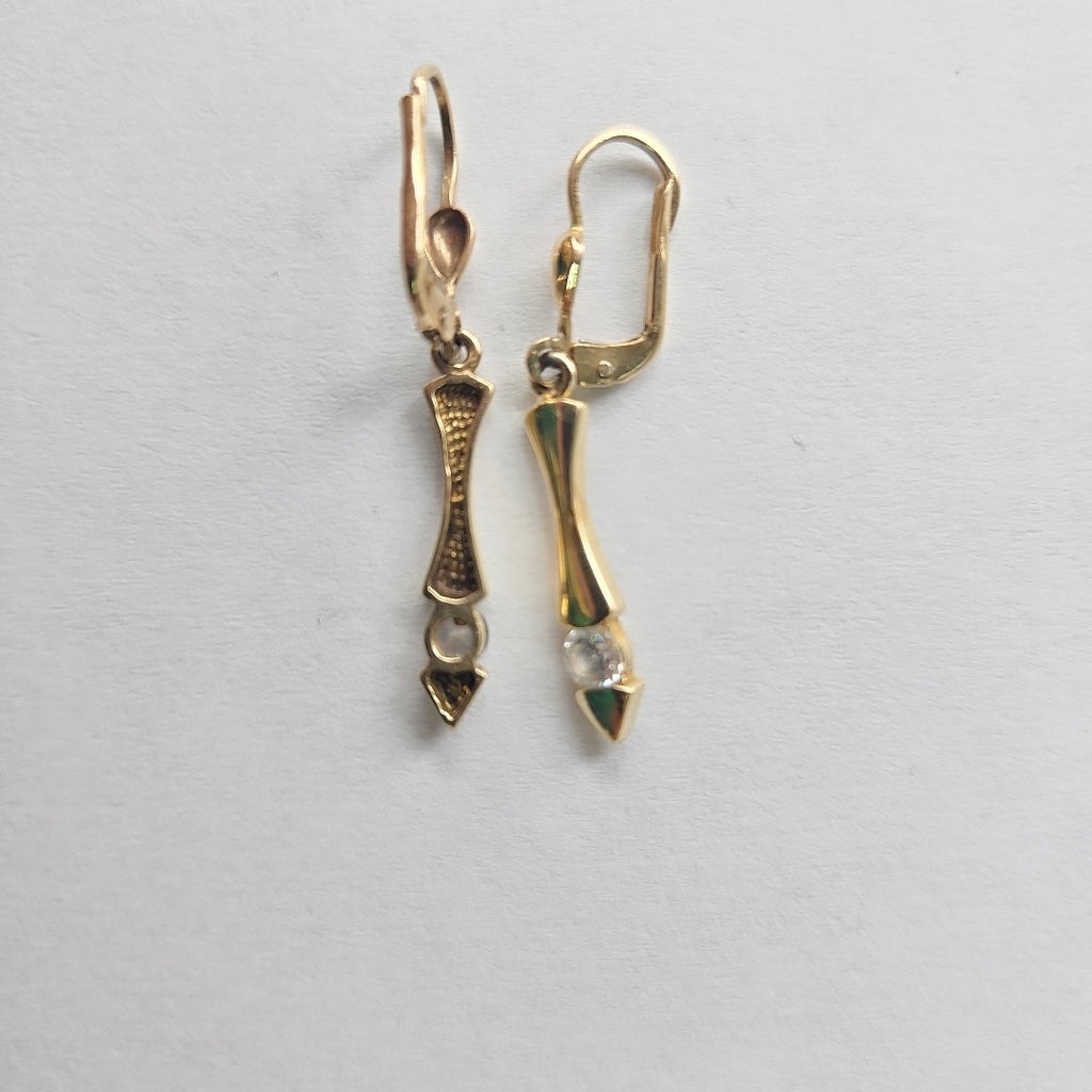 ARETES PAR ORO 14 K 2.4 GRMS (SEMINUEVO)