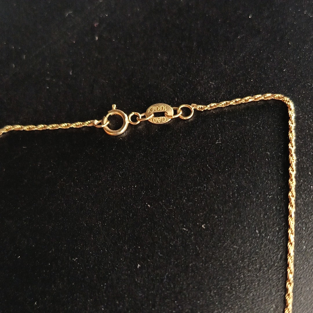 CADENA, DIJE ORO 10 K 3.9 GRMS (SEMINUEVO)