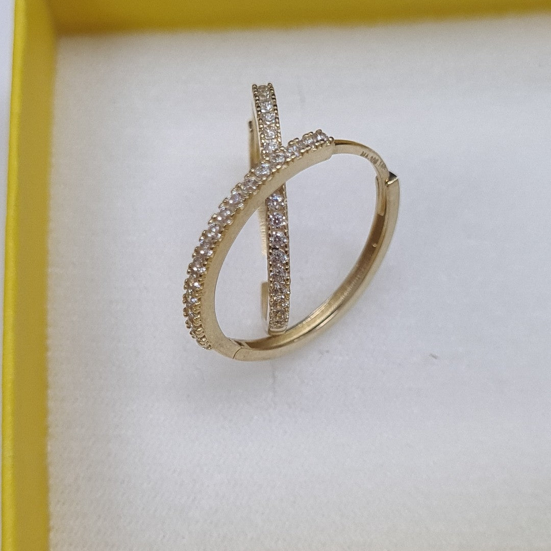 HUGGIES ORO 14K 2.5 (NUEVO)