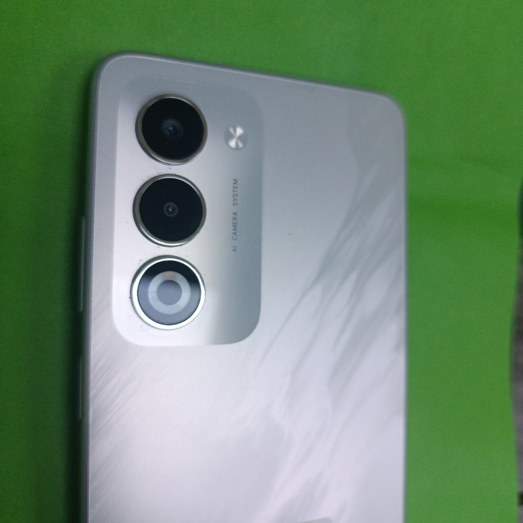 CELULAR OPPO A5 CPH2727 (2025) 256 GB 4 GB RAM (SEMINUEVO)