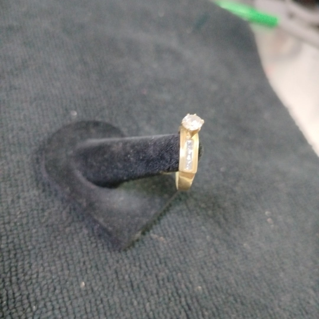 SOLITARIO ORO 10 K 2.4 GRMS (SEMINUEVO)