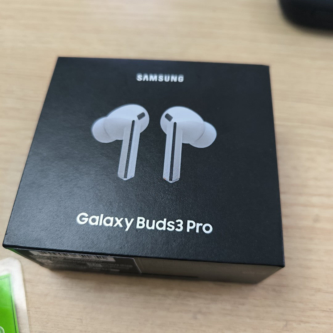 AUDIFONOS SAMSUNG GALAXY BUDS 3 PRO SM-R630 INALAMBRICO IN EAR (SEMINUEVO)