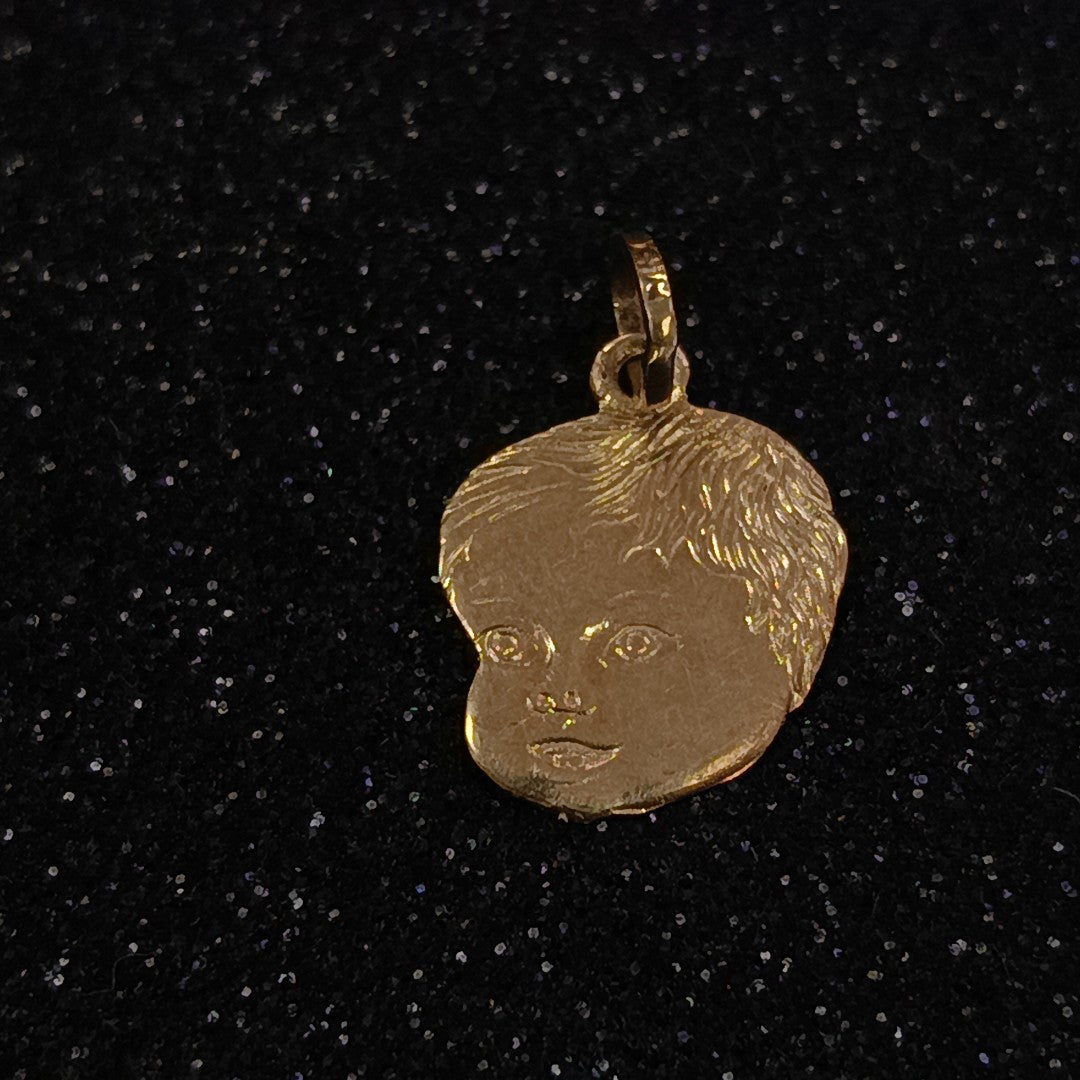 DIJE ORO 10 K 0.6 GRMS (SEMINUEVO)