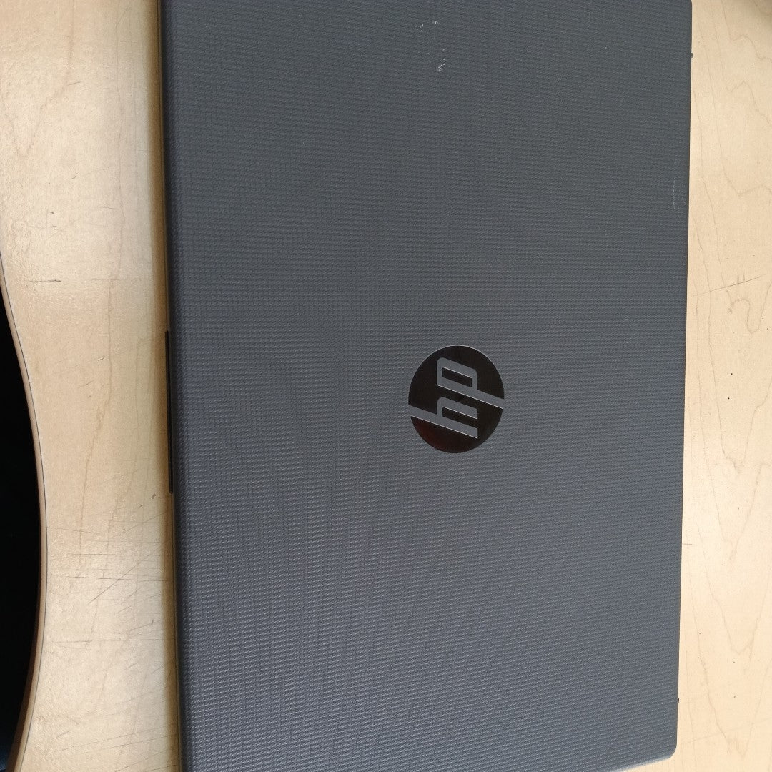 LAPTOP HP 255 G10 (2024) 512 GB SSD 16 GB RAM (SEMINUEVO)