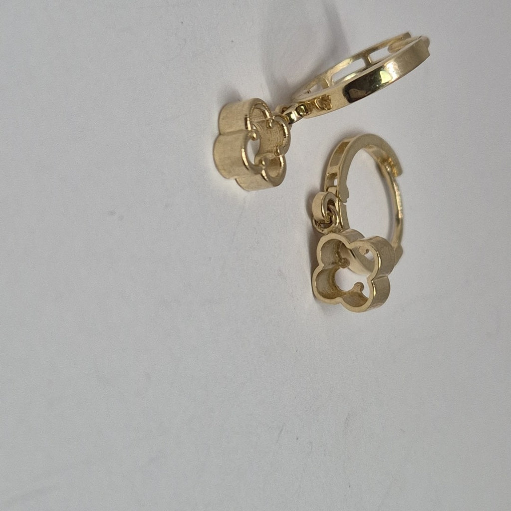ARETES ARRACADAS CON DIJE 14K 2.4 GR (NUEVO)