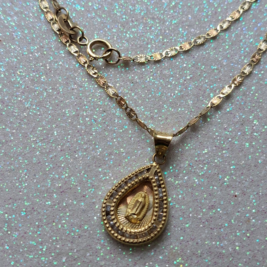 CADENA,MEDALLA RELIGIOSA ORO 10 K 2,60 GRMS (SEMINUEVO)