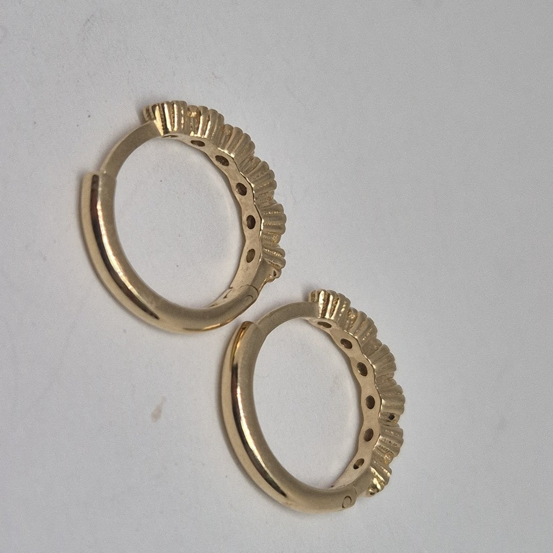 ARETES HUGGIES C CIRCONIAS 14K 2.1 GR (NUEVO)