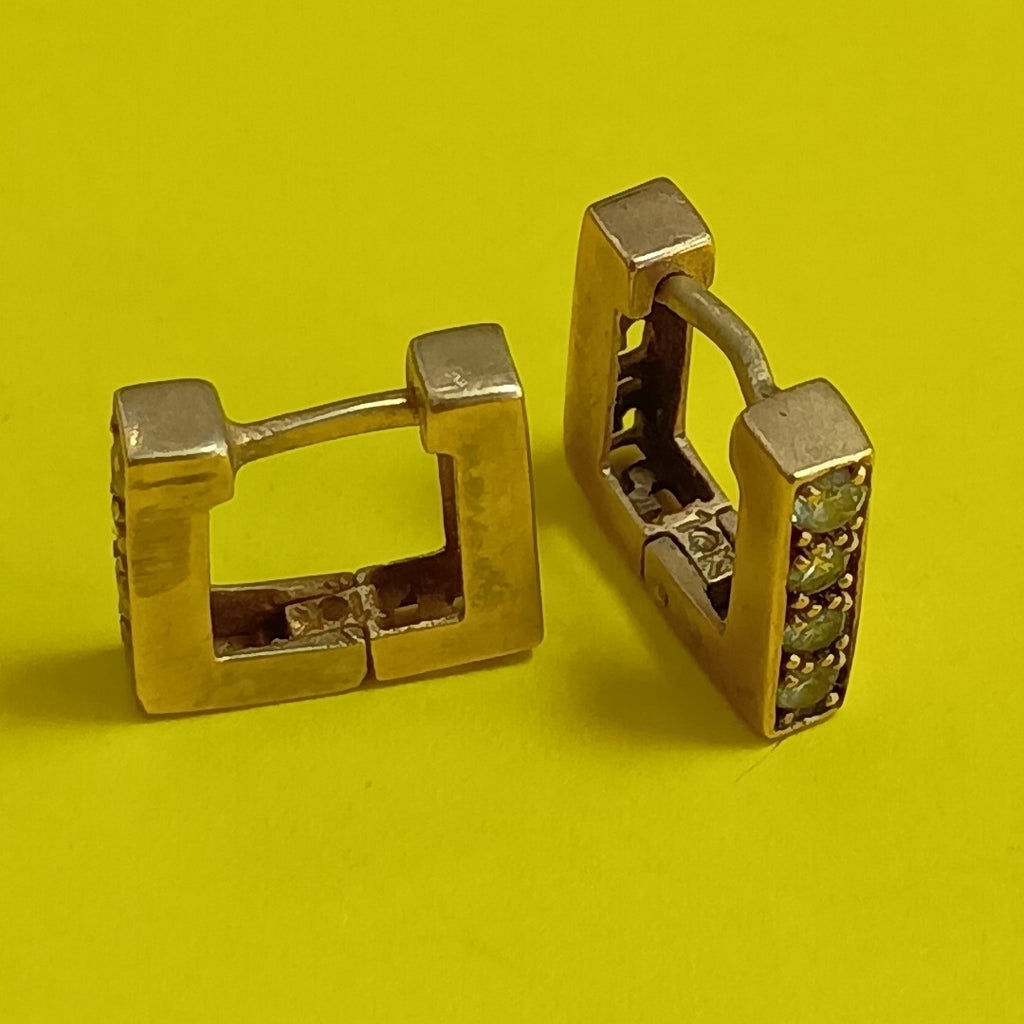 ARETES PAR ORO 10 K 2.2 GRMS (SEMINUEVO)