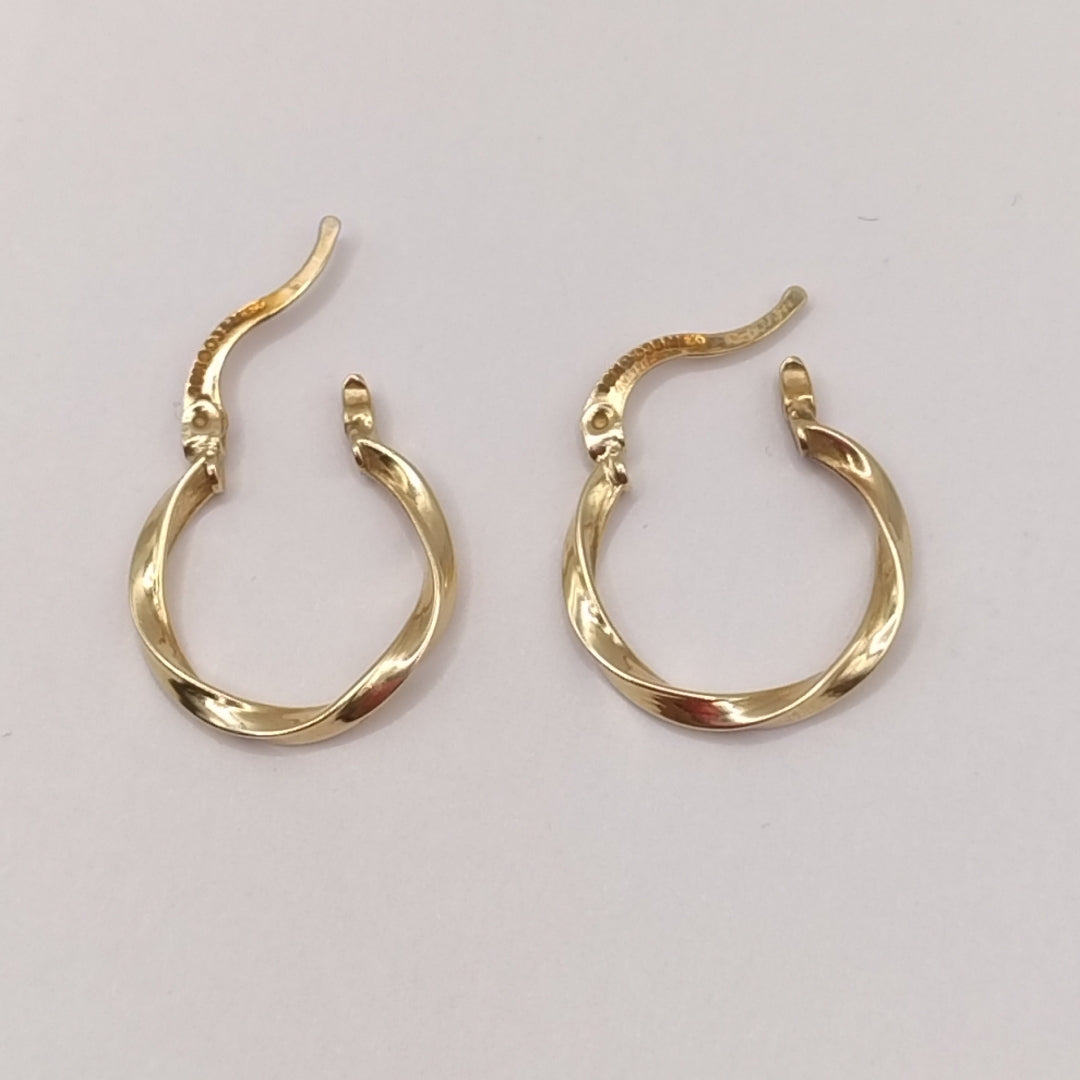 ARRACADAS PAR ORO 10 K 1,40 GRMS (SEMINUEVO)