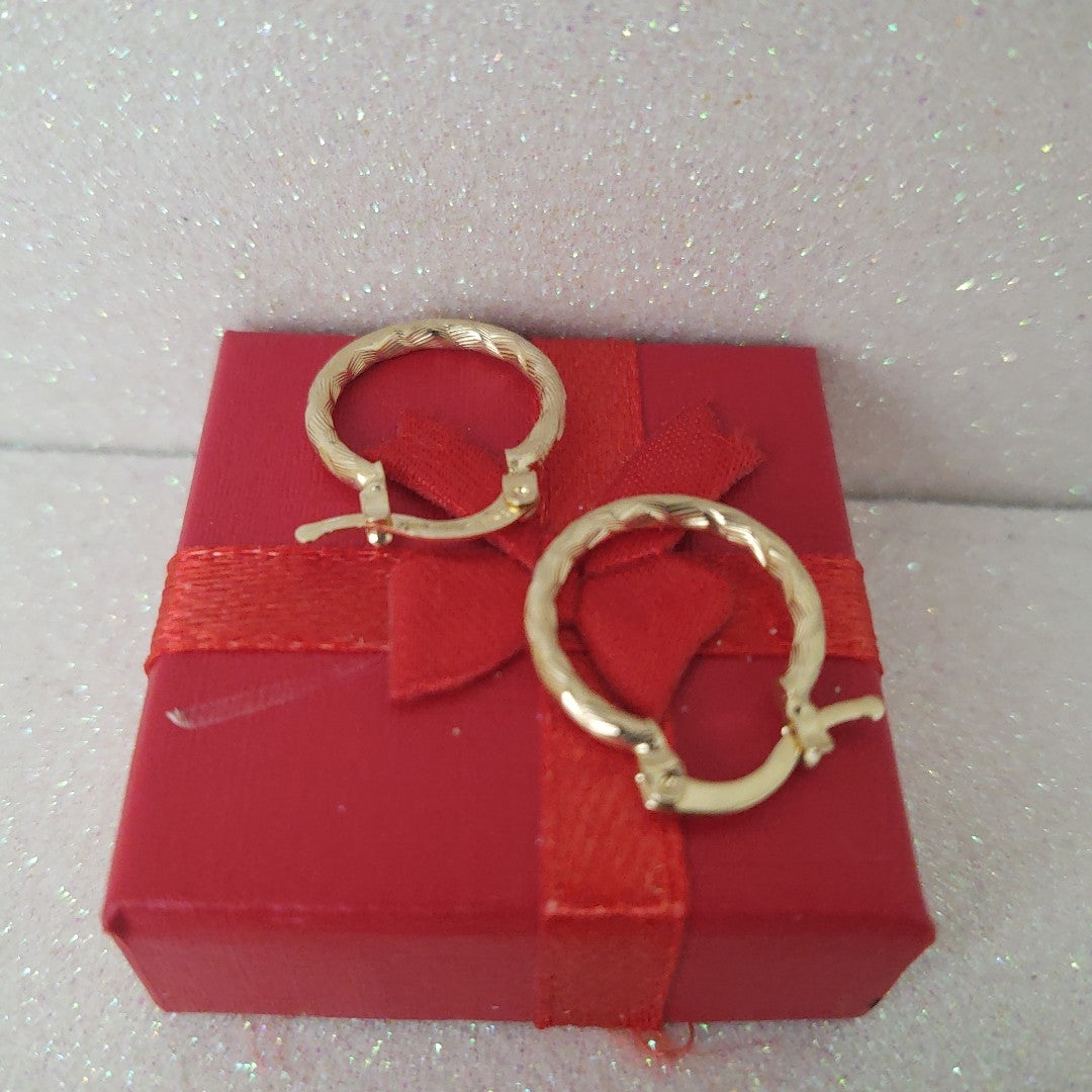 ARETES ARRACADAS TRENZADAS 14K 18 1.6 GR (NUEVO)