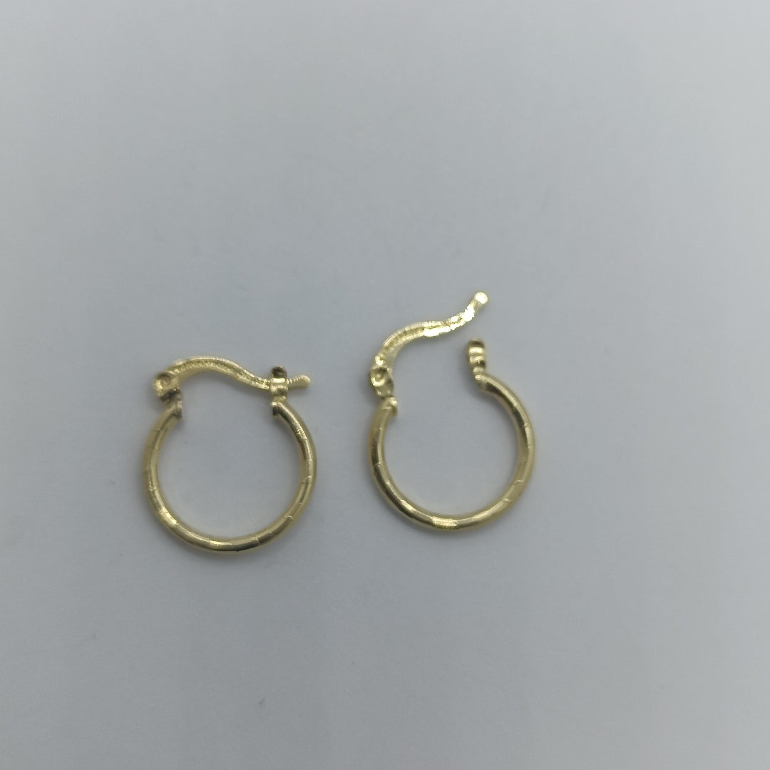 ARETES ARRACADAS ESTRIADAS 14K 1.4 GR (NUEVO)