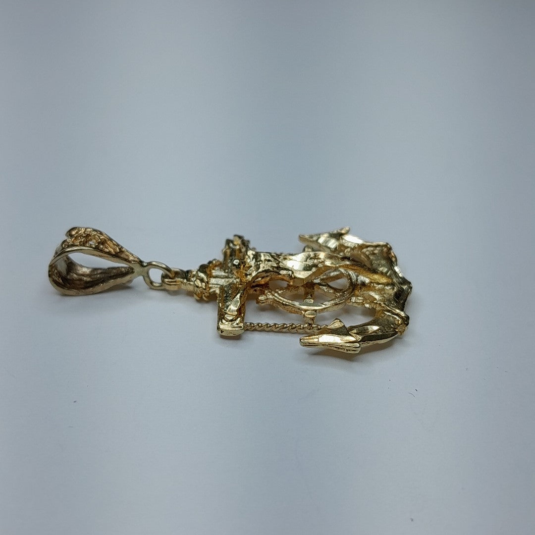 CRISTO EN ANCLA ORO 14 K 3,60 GRMS (SEMINUEVO)