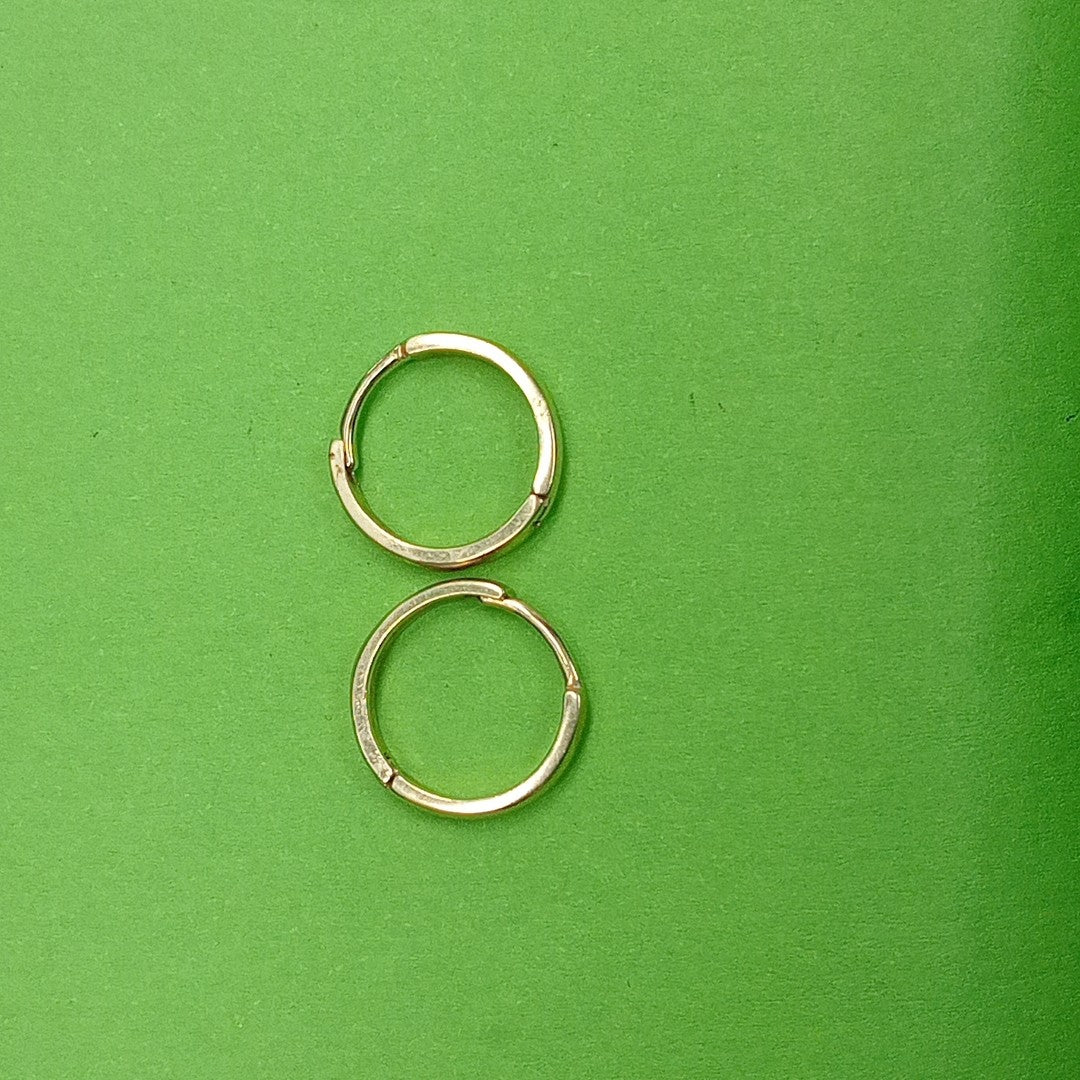 ARRACADAS PAR ORO BLANCO 14 K 2.4 GRMS (SEMINUEVO)