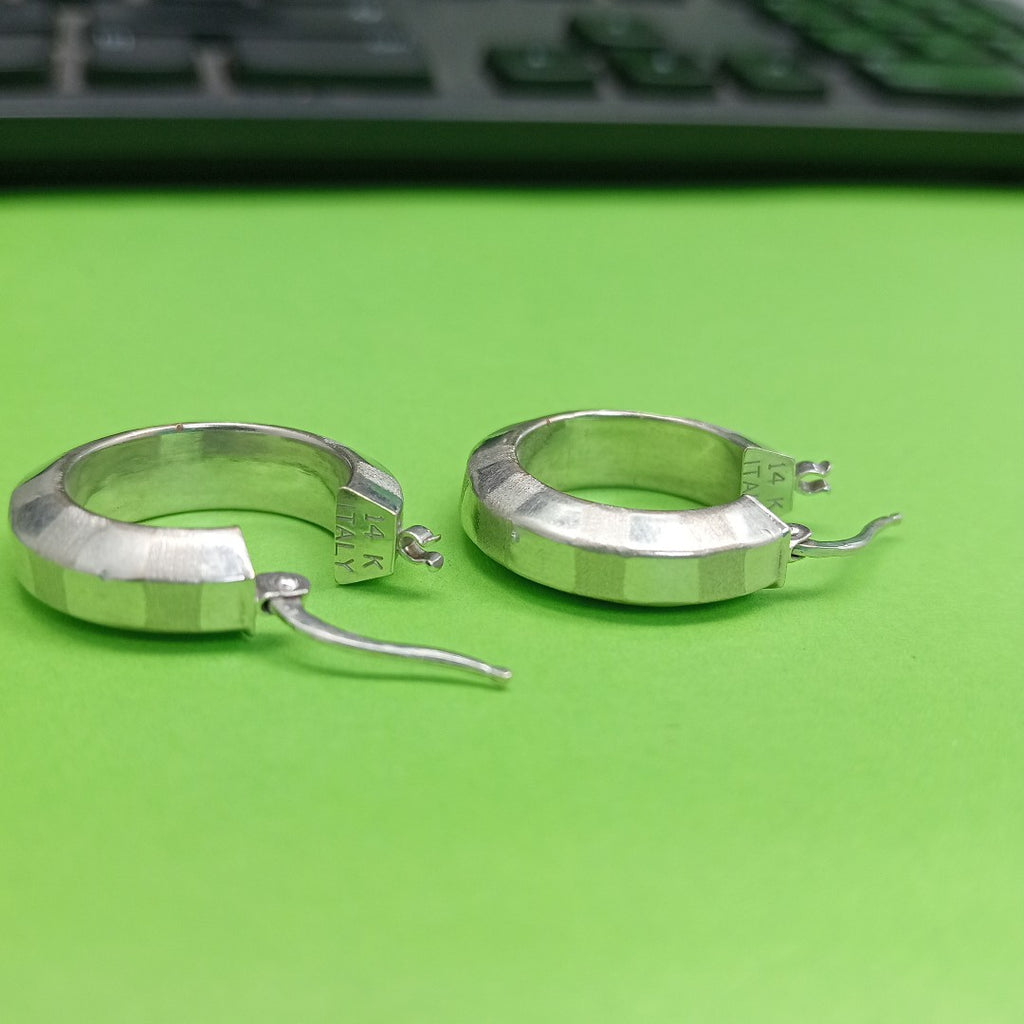 ARRACADAS PAR ORO 14 K 3.9 GRMS (SEMINUEVO)