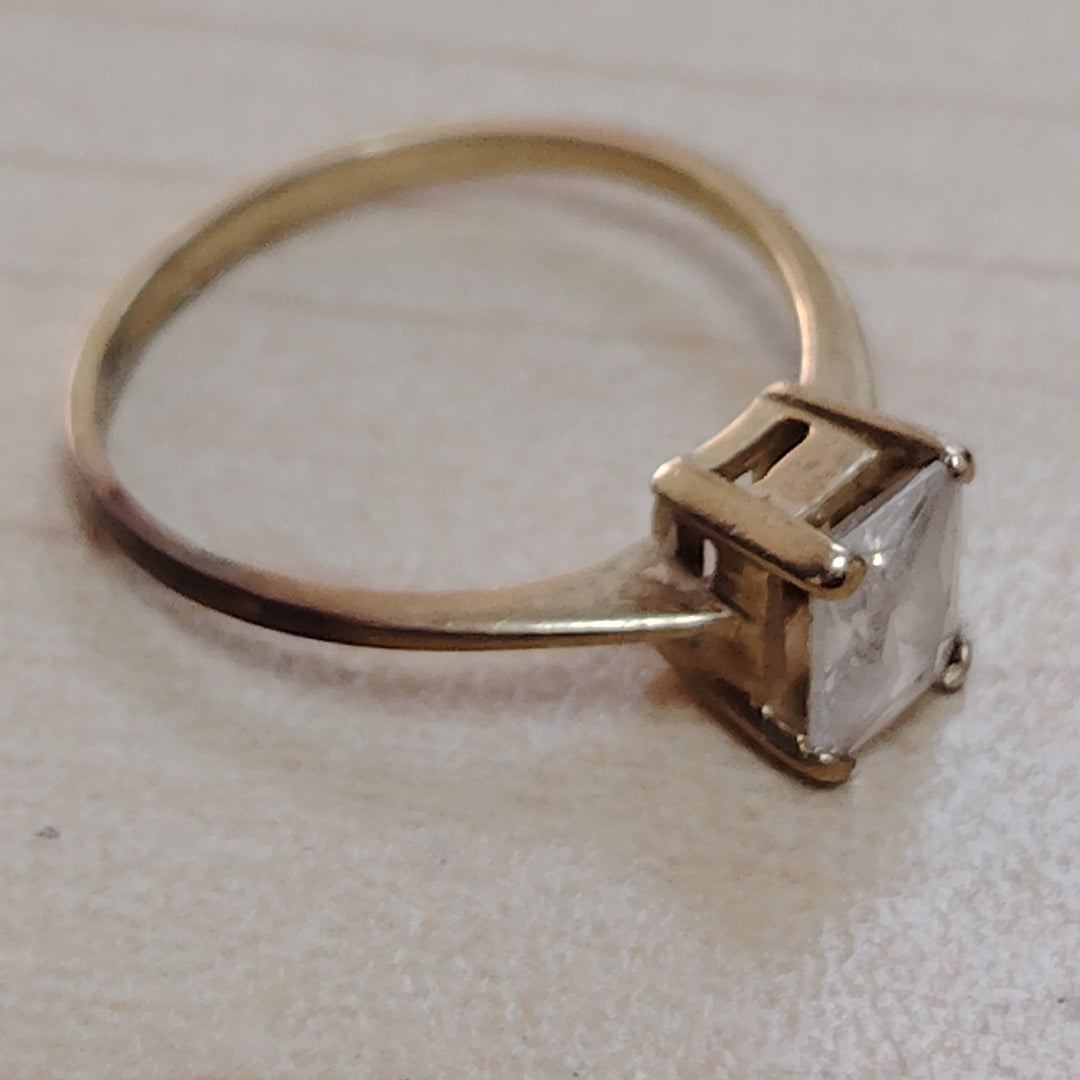 ANILLITO ORO 10 K 1.7 GRMS (SEMINUEVO)