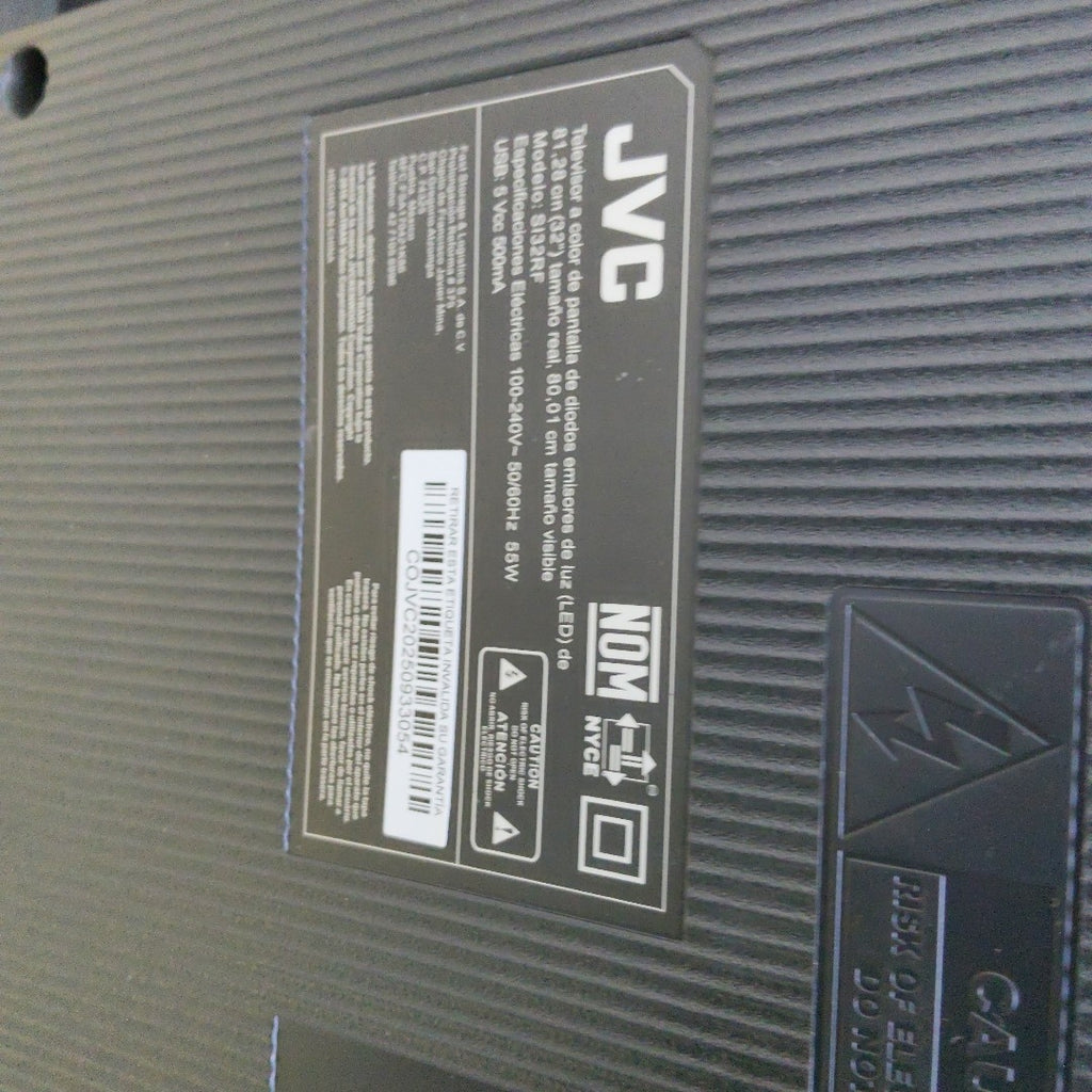 PANTALLA JVC SI32RF 32" LED HD (SEMINUEVO)