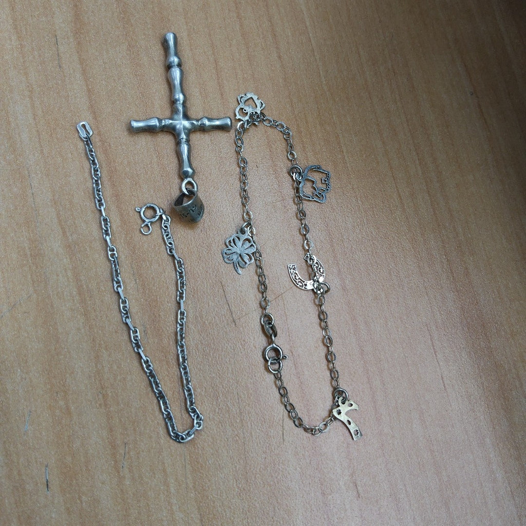 CRUZ, PULSERA PLATA 13.6 GRMS (SEMINUEVO)