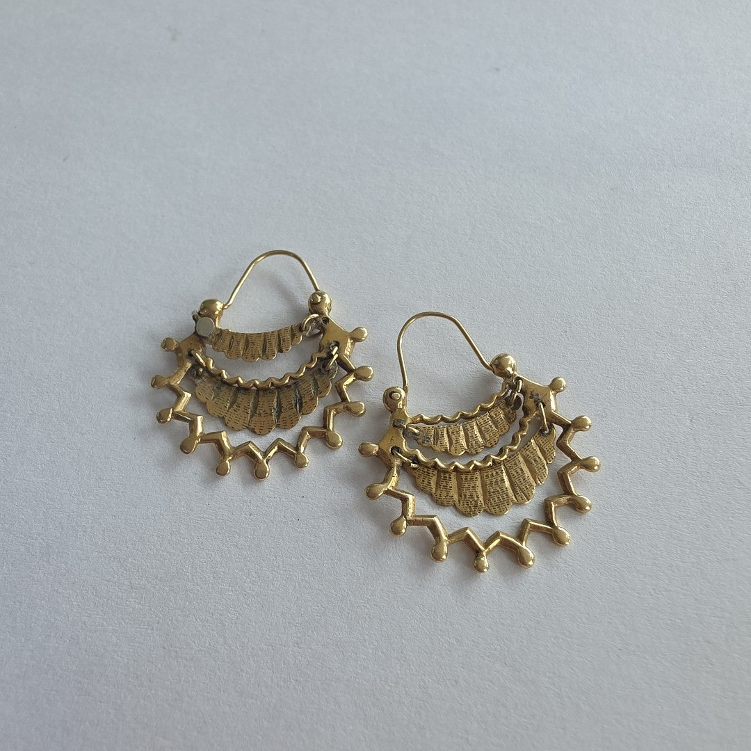 ARETES PAR ORO 10 K 3.6 GRMS (SEMINUEVO)