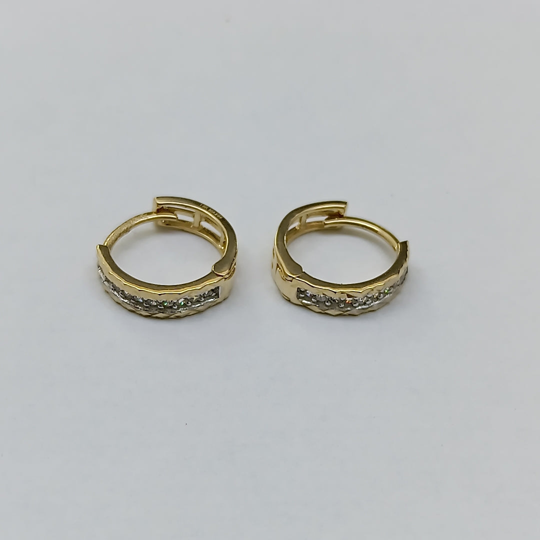 HUGGIES ORO 14K 1.5 (NUEVO)