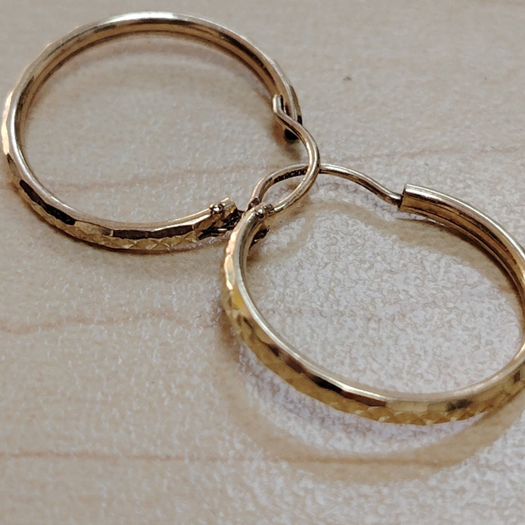 ARRACADAS PAR ORO 10 K 1.3 GRMS (SEMINUEVO)
