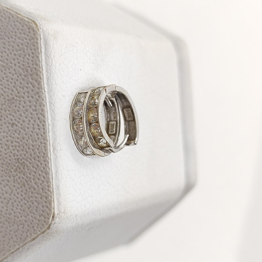 ARETES PAR ORO 14 K 0.5 GRMS (SEMINUEVO)