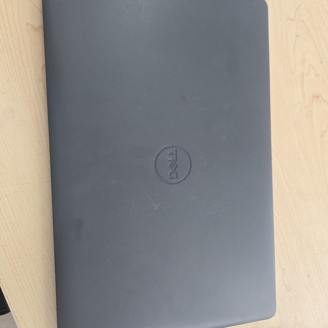 LAPTOP DELL LATITUDE 3540 (2024) 512 GB SSD 16 GB RAM (SEMINUEVO)